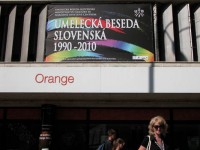 /album/umelecka-beseda-slovenska-1990-2010-dom-umenia-bratislava-fotogaleria-z-vernisaze-2010-1/ubsdomumenia1-jpg2/